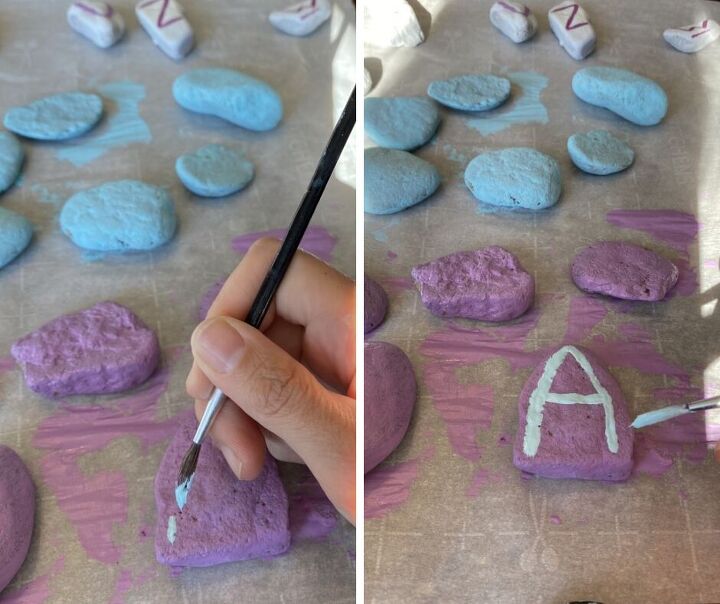 rochas pintadas com o alfabeto