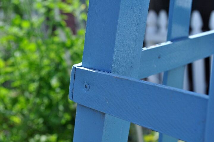 how to build a garden obelisk, Pilot holes