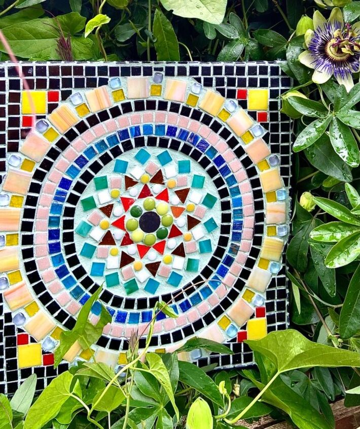 como criar uma mandala de mosaico para o seu jardim, mandala de mosaico