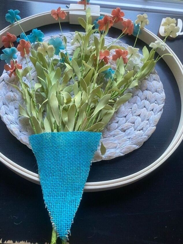 summertime embroidery hoop wreath