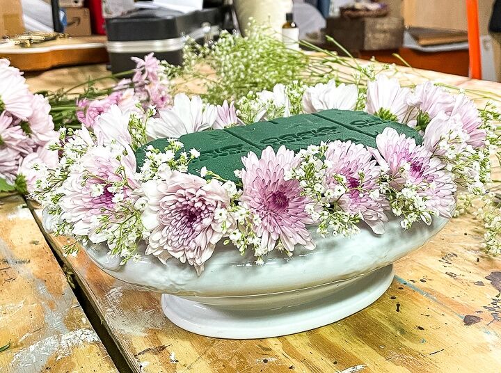 how to make a beautiful flower arrangement