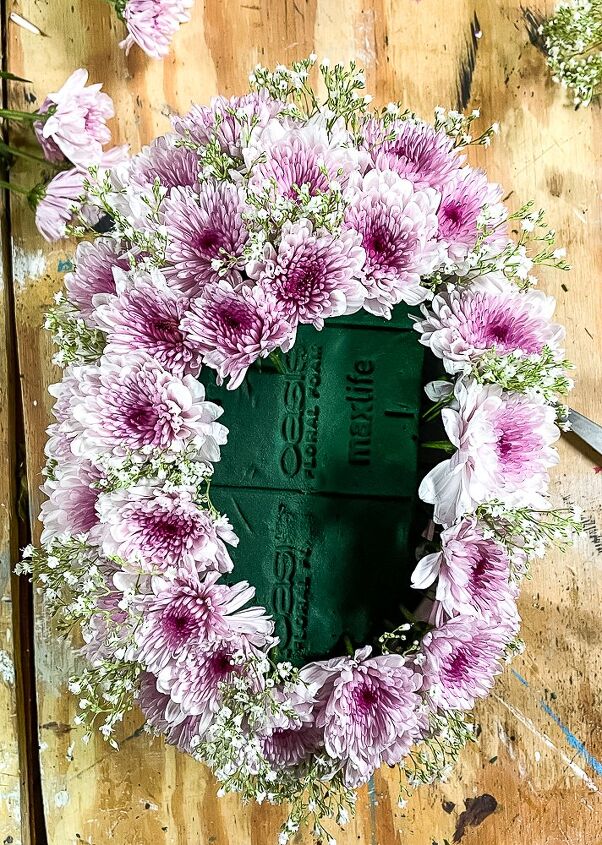 how to make a beautiful flower arrangement