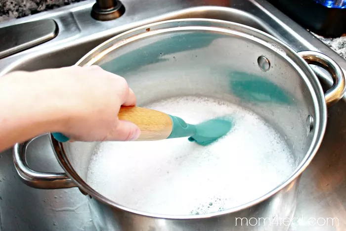 How to Clean a Burnt Pot to Perfection | Hometalk