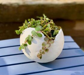 s 16 gorgeous things any amateur can make using clay, A cute balloon planter