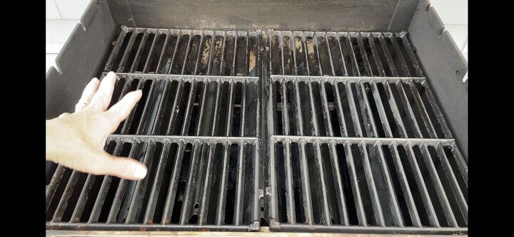 cleaning your grill