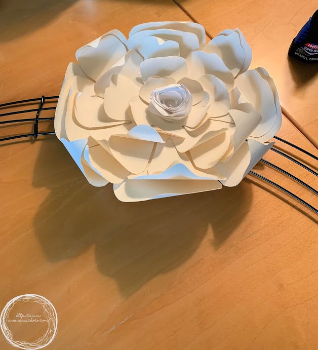 home decor repurpose paper and coffee filter flowers into giant wreat