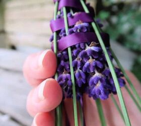 Fold lavender stems and tie them together to copy this brilliant hack