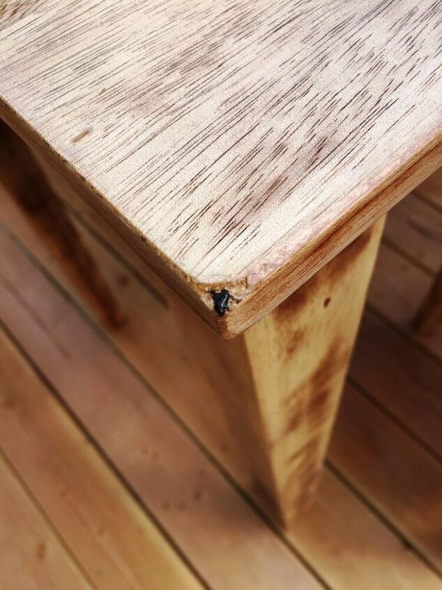 replacing a particleboard table top with a wood one, Damaged corners
