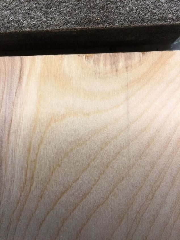 sustitucin de un tablero de aglomerado por uno de madera, Mostrar las astillas de la sierra
