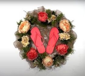Creative Door Decor: Summer Flip Flop Wreath