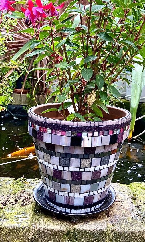 how to create a pretty planter using mosaic, Mosaic planter