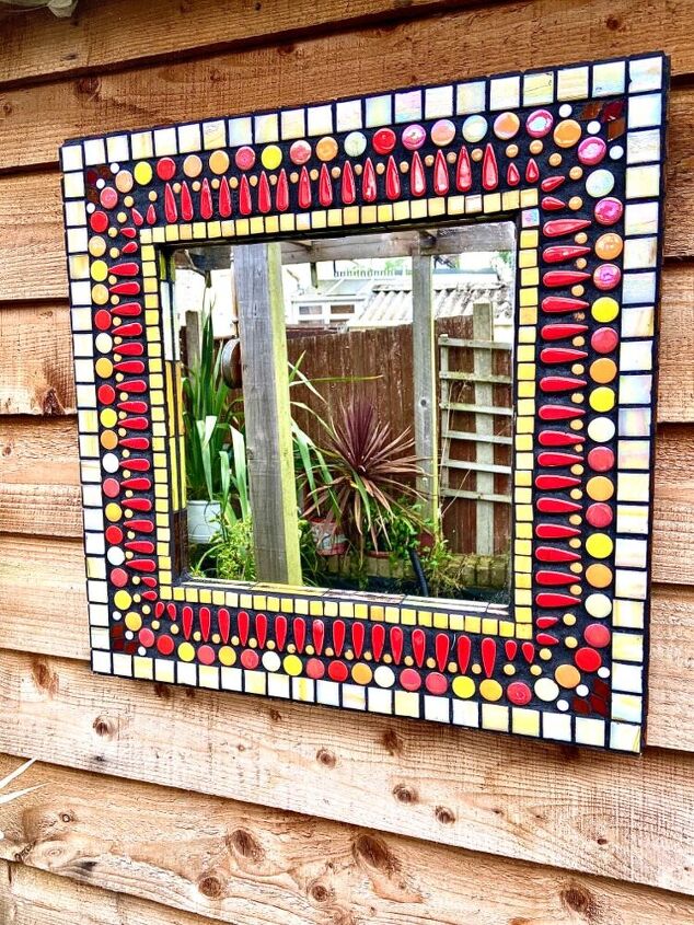 espejo de la tienda de chatarra con mosaico, Cambio de imagen del espejo de mosaico