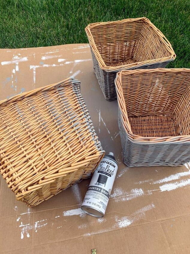 farmhouse style basket makeover with chalk paint