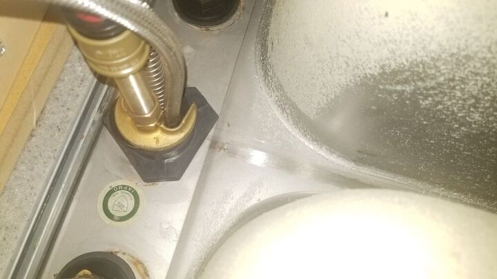 q tighten base of grohe faucet