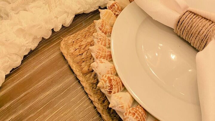 10 belas idias de decorao de casamento com oramento limitado, Tablescape com conchas da costa