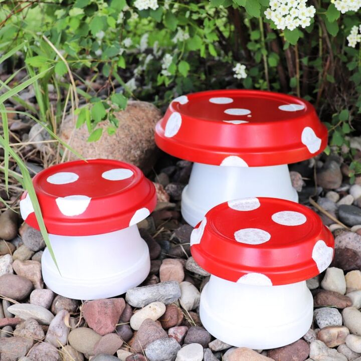 s 18 amazing terracotta pot ideas most people have never thought of, Mushroom Garden Art