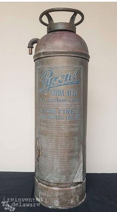 extintor de incndio antigo mesa auxiliar, Listagem Etsy de um extintor de inc ndio antigo semelhante ao que convertemos