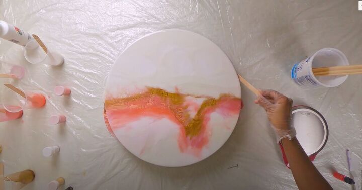 arte em resina epxi branca rosa e dourada