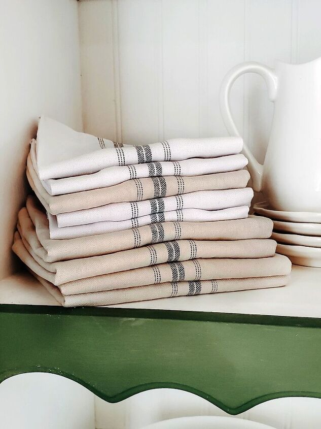 how to create aged farmhouse tea towels using coffee
