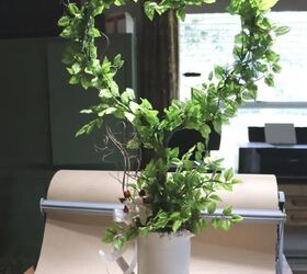 s 18 green decor ideas for people with a black thumb, A sweet heart shaped topiary