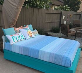 s 16 ideas that ll help you soak in the last weeks of summer, An outdoor pool lounge bed