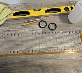 Wipe your walls down with rubbing alcohol to copy everyone's favorite wall makeover