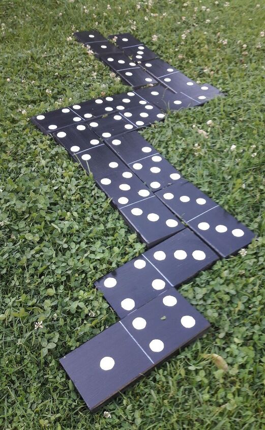 s 17 fun family projects to enjoy before summer ends, These giant yard dominoes