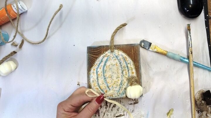 how to make a dollar tree spackling pumpkin