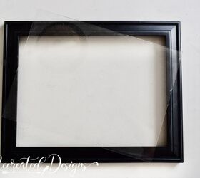 Leave a picture frame empty this week so you can copy this sunny accent