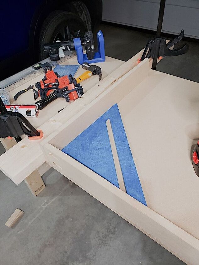 how to build a simple desk with drawers