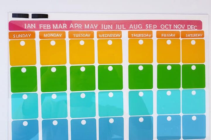 idea de regalo para maestros con cricut calendario mensual de plexigls