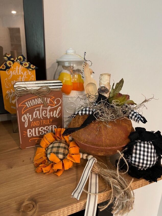 dollar tree plunger pumpkin tutorial