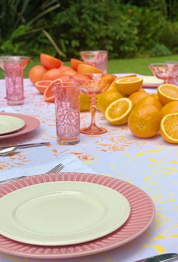 15 ideas nuevas y econmicas que puedes copiar para tu prxima mesa, Mantel de colores de verano DIY