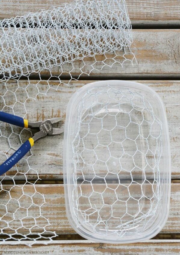 create a fresh floral table centerpiece using chicken wire