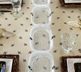 Put plastic containers in the middle of your fall table (instant hack!)