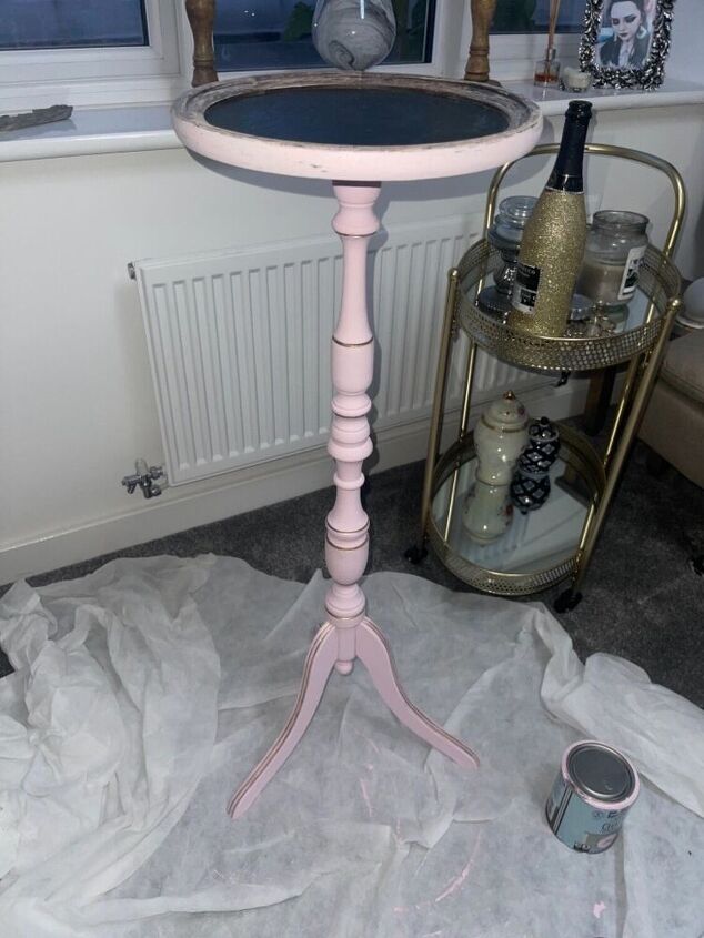 q what colour should i paint the top part