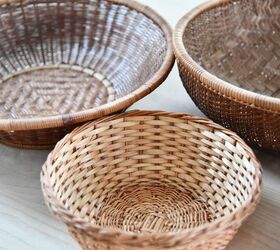 We are SO digging out all of our spare baskets to copy this perfect look