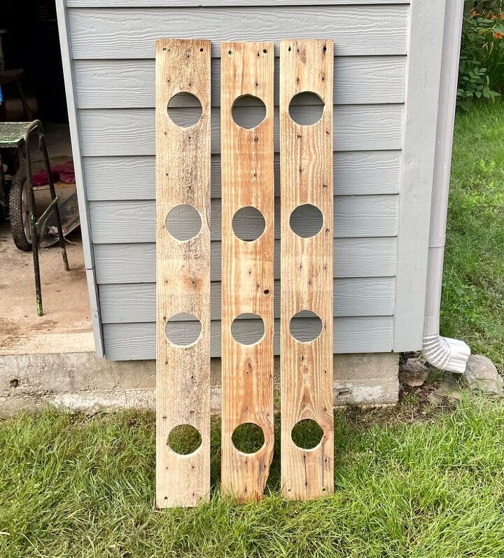 how to build a vertical hanging wall planter