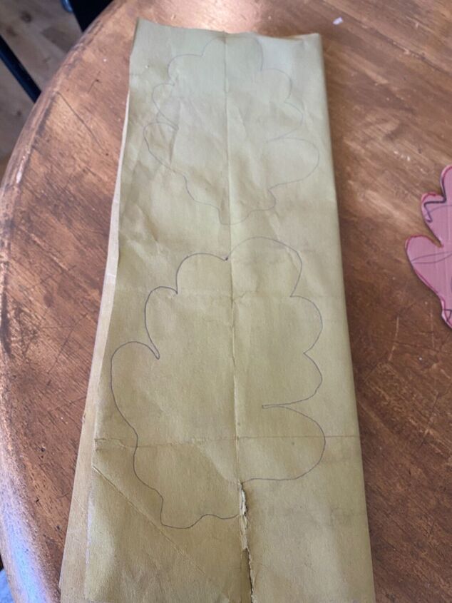 guirnalda de hojas de bolsa de papel