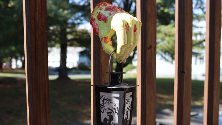 s creep your neighbors out with these 8 halloween yard ideas, A ghastly zombie hand