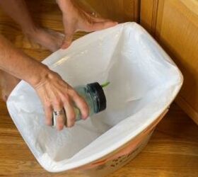 5 trucos de limpieza de electrodomsticos que desears haber visto antes, Desodorizar el cubo de la basura