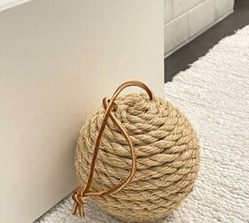 s 18 decor ideas that prove that rope is the top trend for fall, This cute doorstop