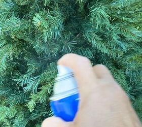 Use last year's fake Christmas tree to copy this awesome outdoor idea for fall