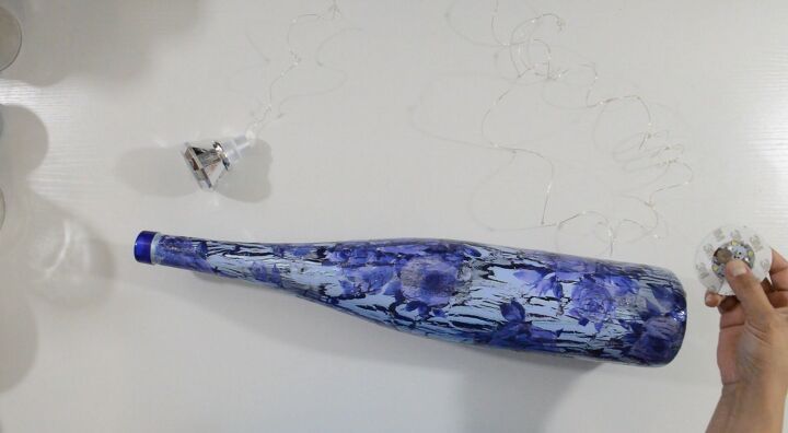 easy crackle with elmer s clear glue plus cool led lights