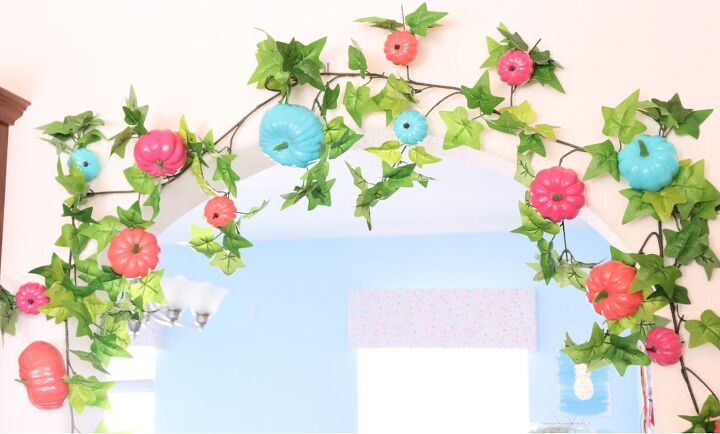 15 maneras ingeniosas de fingir una decoracin otoal de alto nivel con hallazgos de, Guirnalda de calabazas de colores