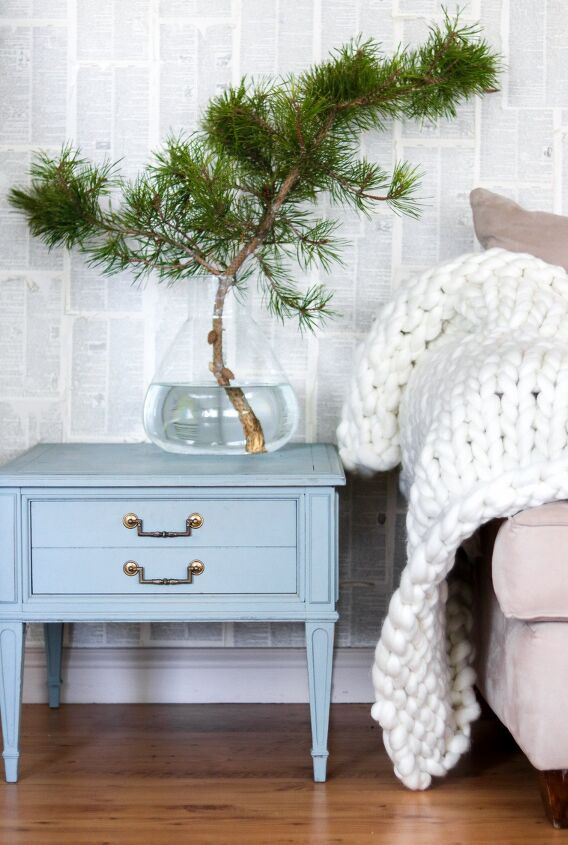 s 13 diy designer ideas you have to try this fall, A fluffy chunky knit blanket