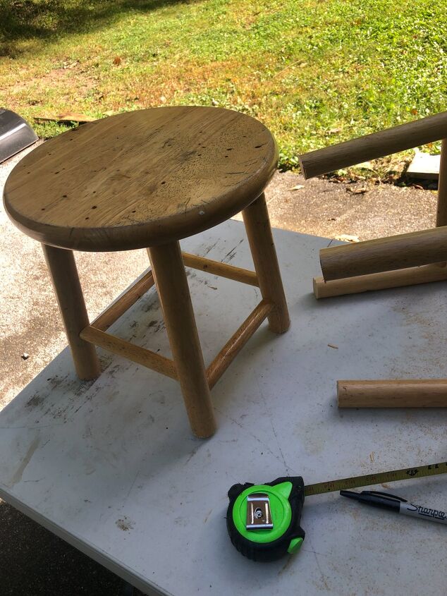 bar stools repurposed into plant stands