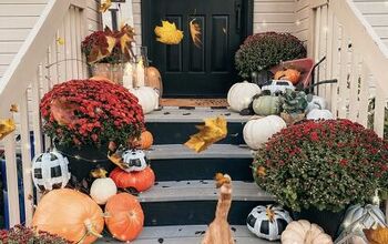How To Easily Decorate a Fall Front Porch