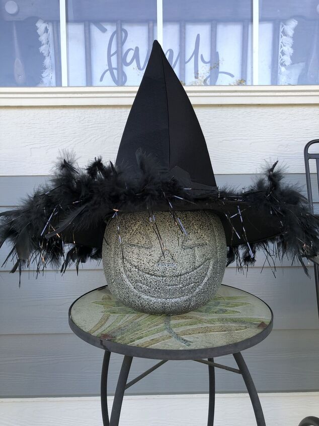 s grab a trash bag and googly eyes for these creepy halloween ideas, A scary witch pumpkin