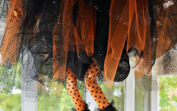 14 Ways to Make Your Front Porch Look Spookier Than Last Year
